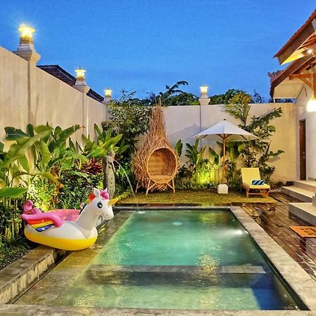 Sarayu Villa Seminyak Exteriér fotografie